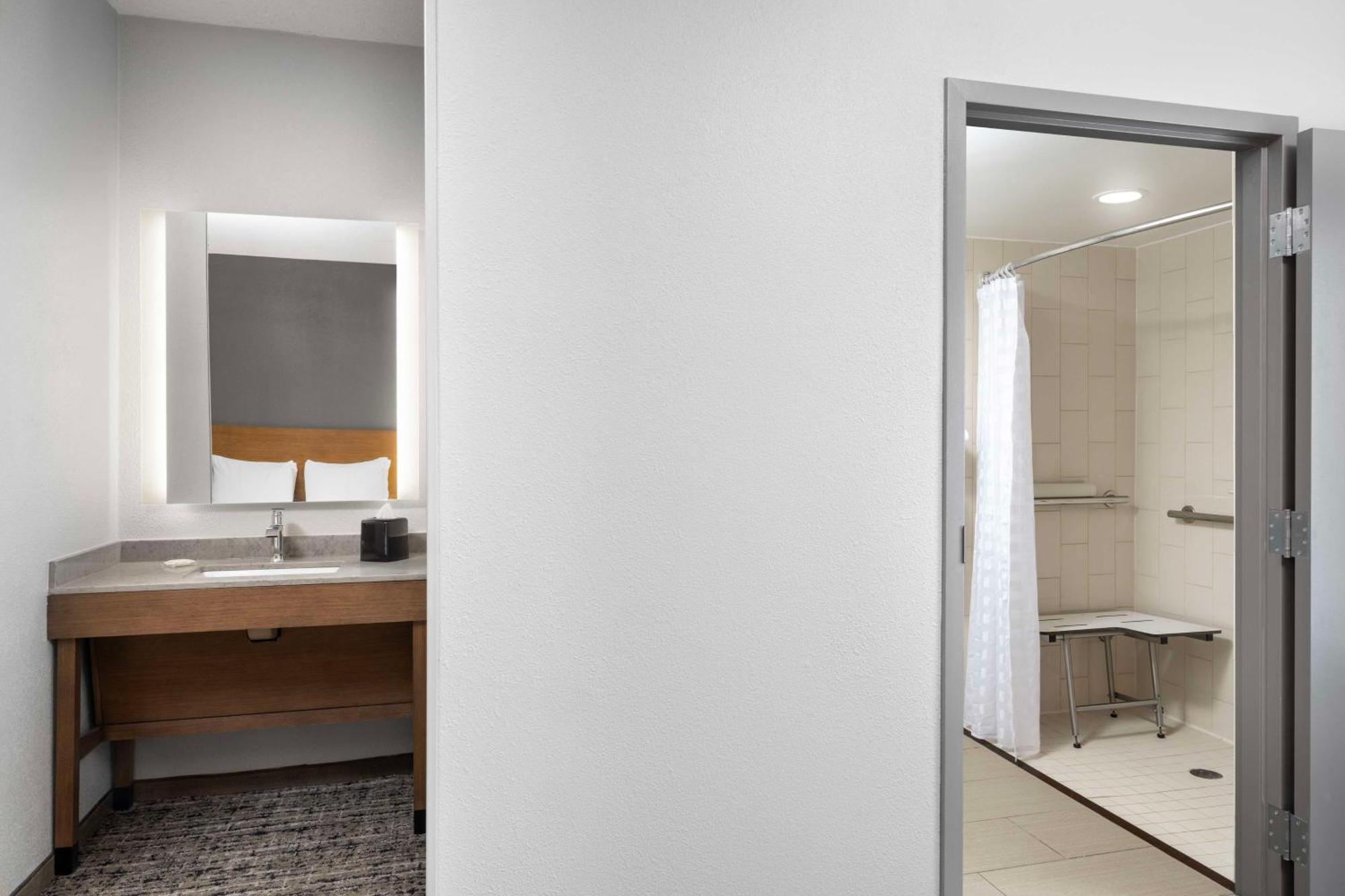 Hyatt Place Detroit/Utica Exteriör bild
